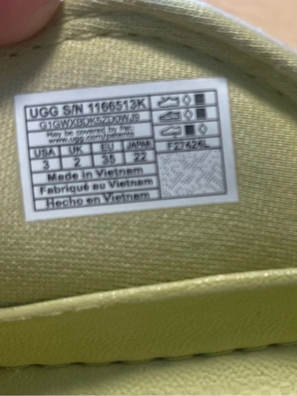UGG Yellow Slide Sandals Teens Hook & Loop Straps Synthetic Upper Size 3